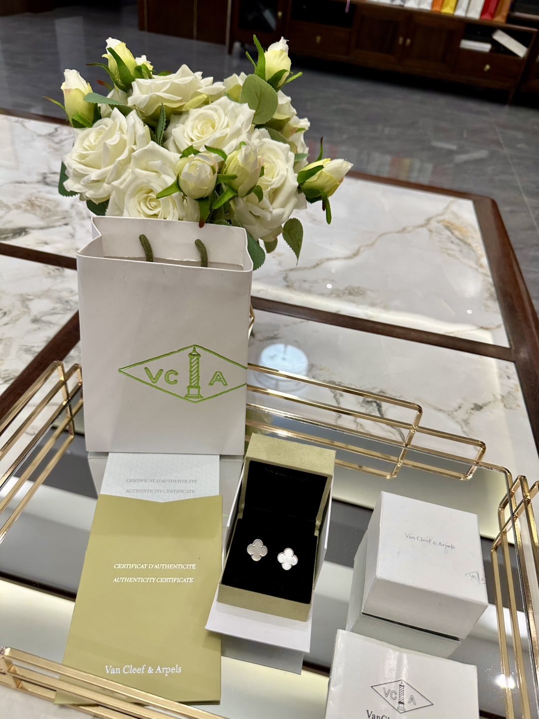 VAN CLEEF ARPELS jewelry model 126